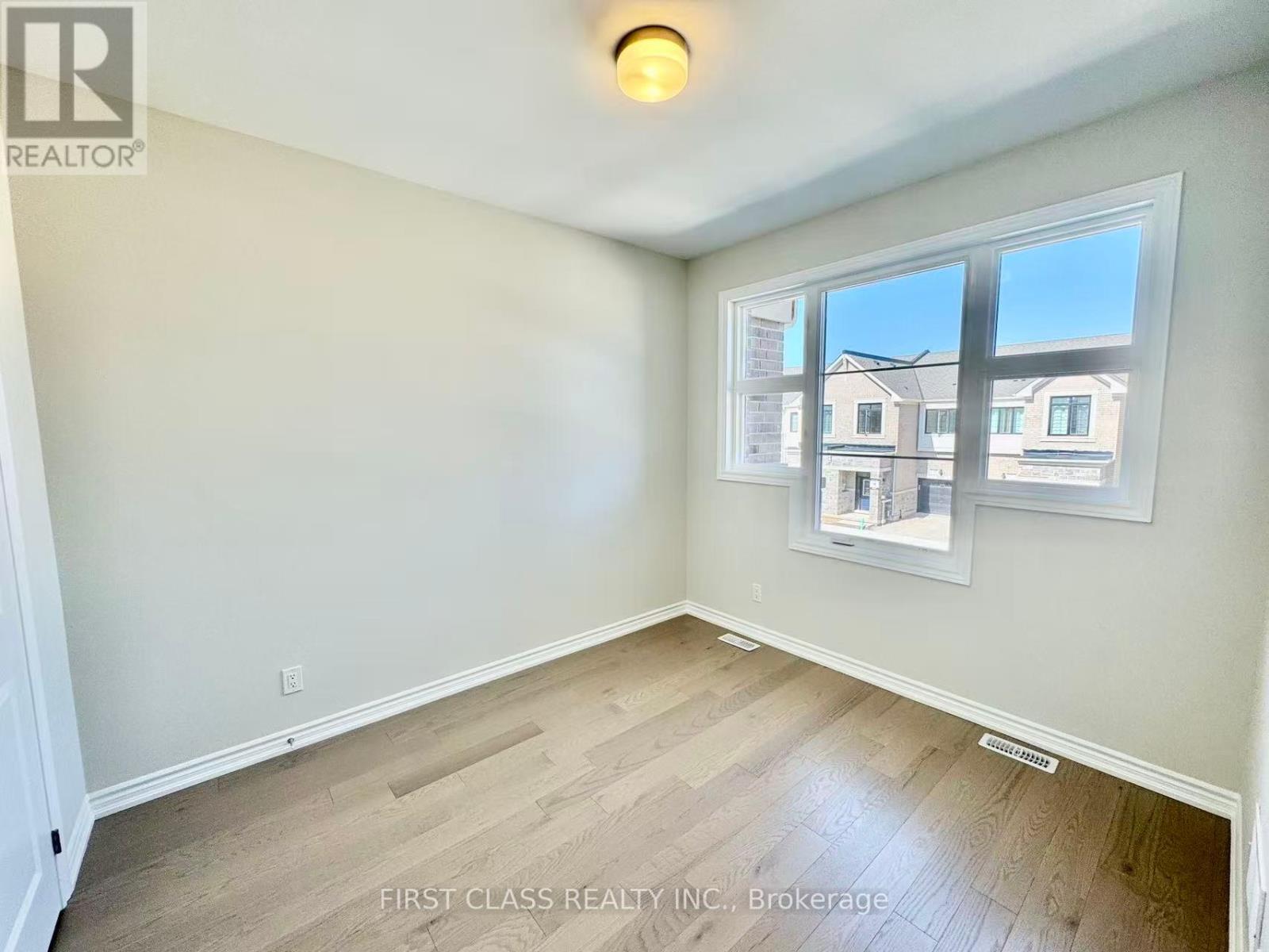 1199 Dartmouth Crescent, Oakville, Ontario  L6H 8C3 - Photo 13 - W12398990