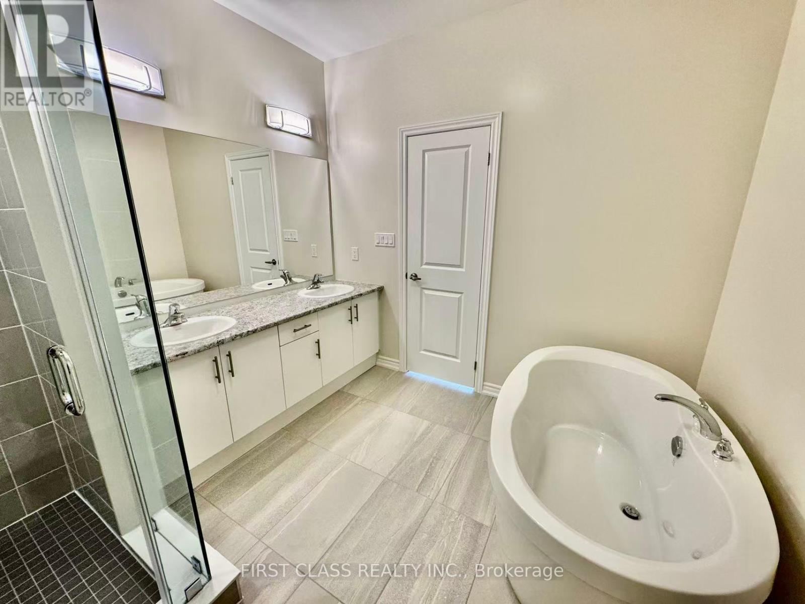1199 Dartmouth Crescent, Oakville, Ontario  L6H 8C3 - Photo 19 - W12398990