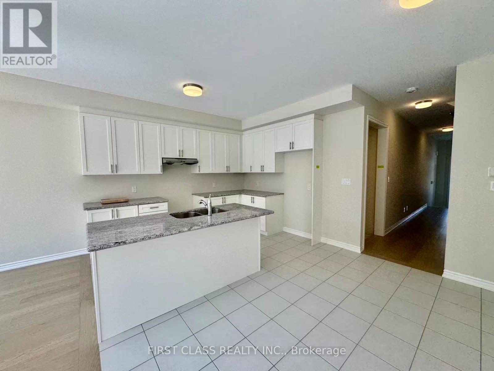 1199 Dartmouth Crescent, Oakville, Ontario  L6H 8C3 - Photo 8 - W12398990