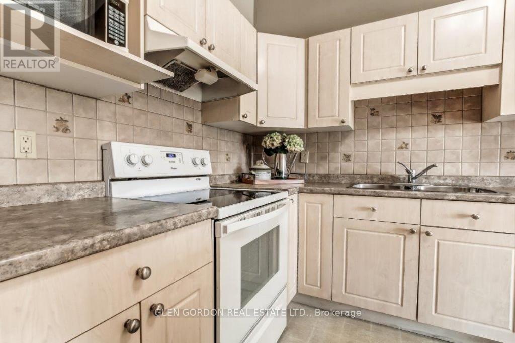 48 - 1077 Hamilton Road, London East, Ontario  N5W 6G3 - Photo 11 - X12399024