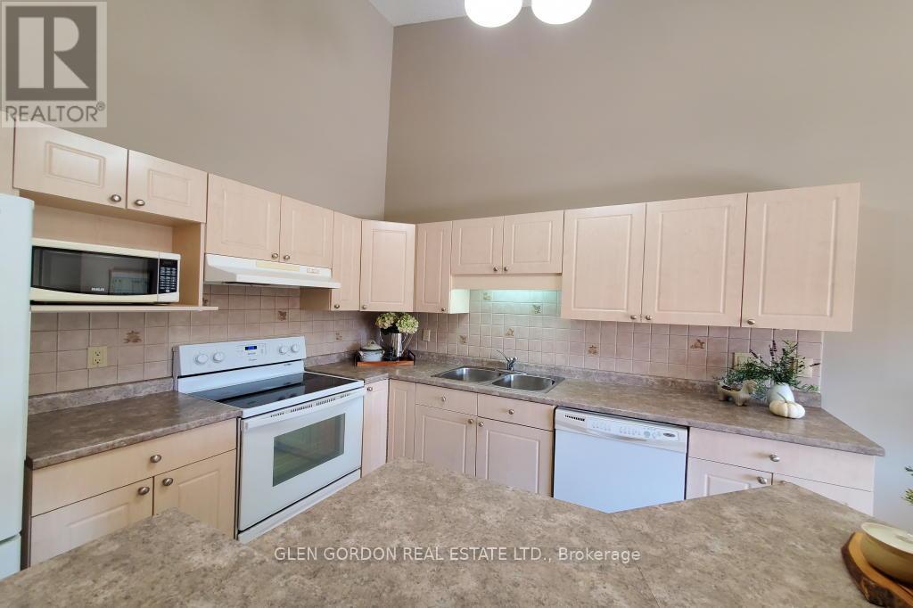 48 - 1077 Hamilton Road, London East, Ontario  N5W 6G3 - Photo 13 - X12399024