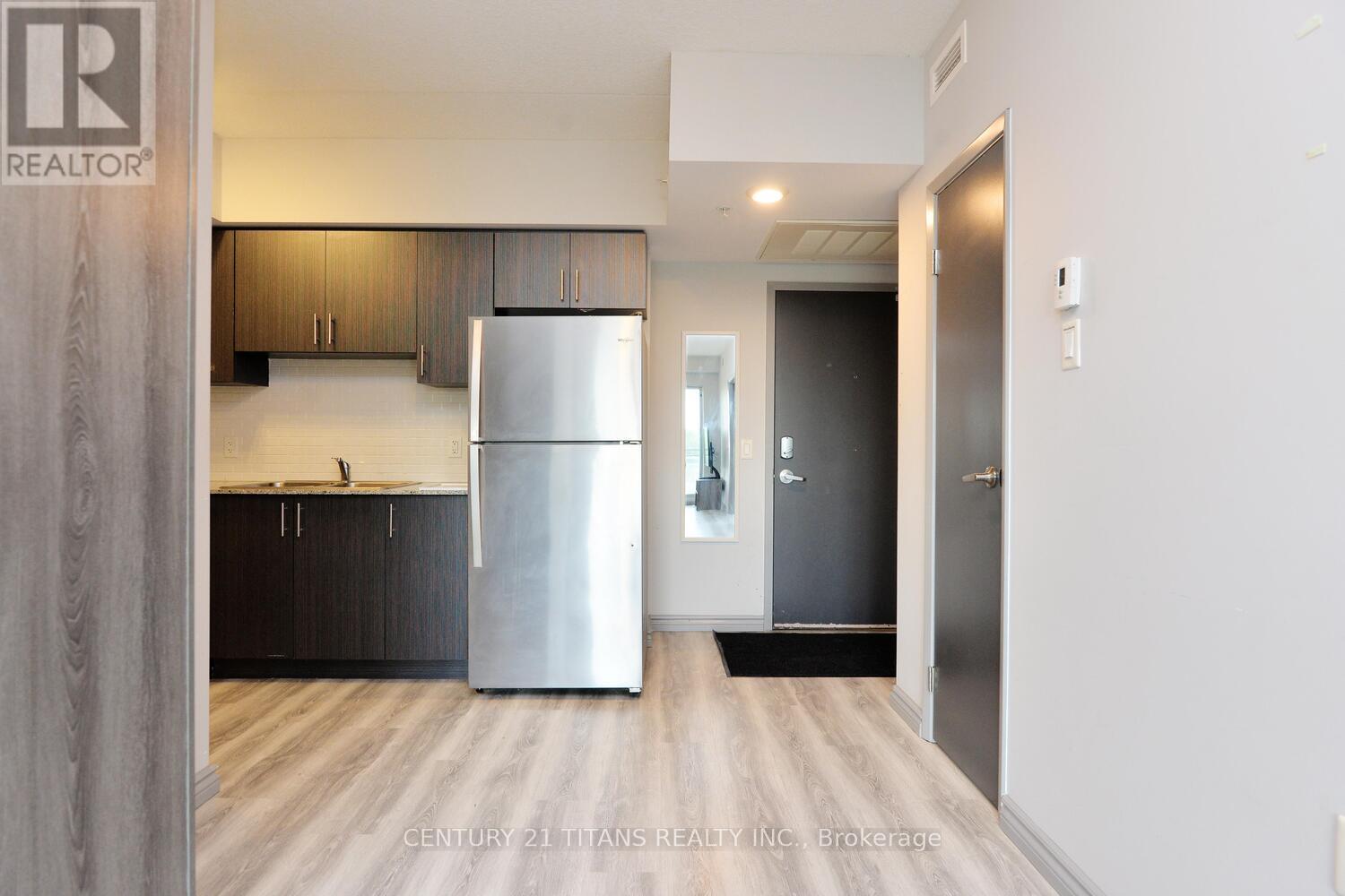 G405 - 275 Larch Street, Waterloo, Ontario  N2L 3R2 - Photo 3 - X12398976