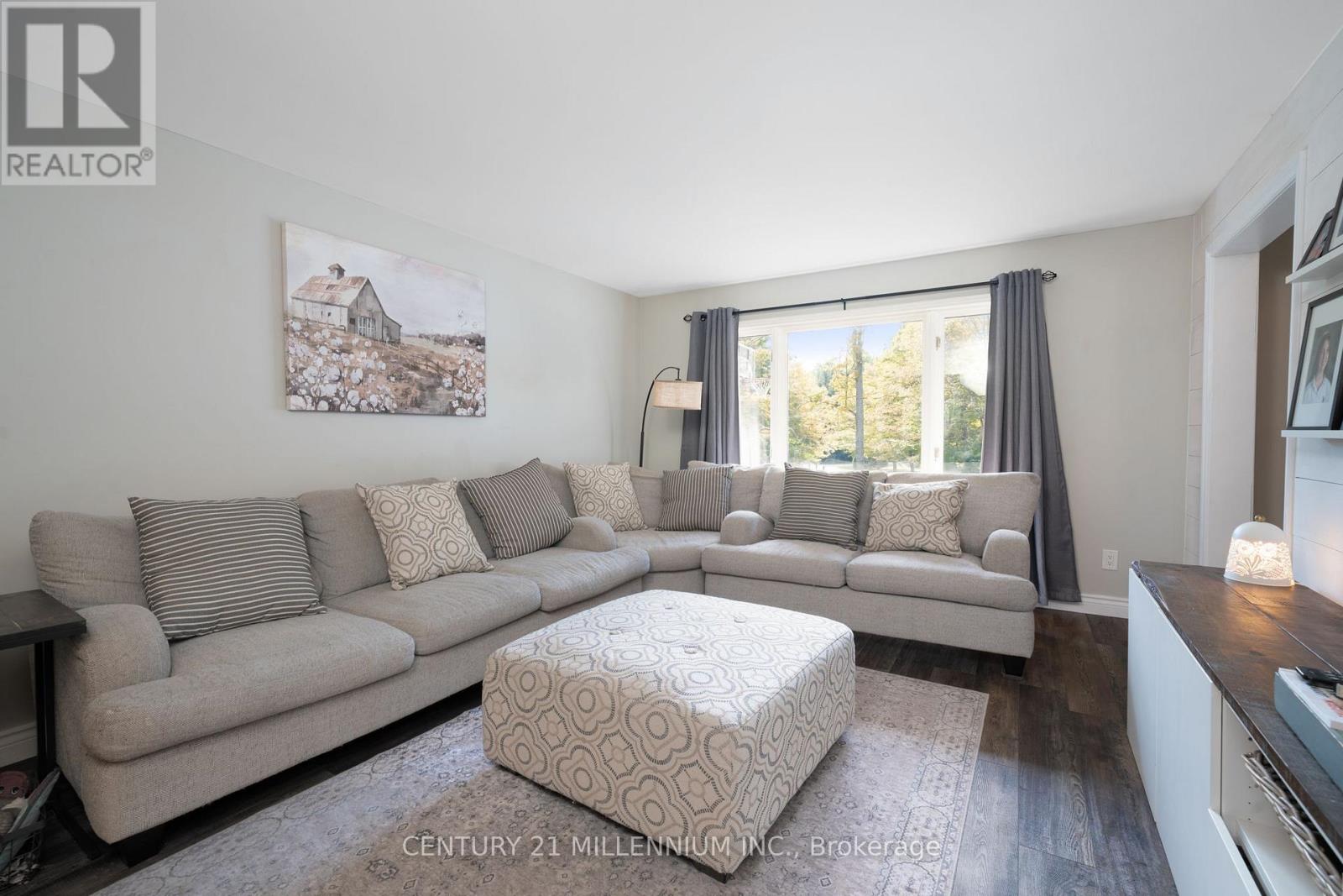 7 Erinwood Drive, Erin, Ontario  N0B 1T0 - Photo 16 - X12398994