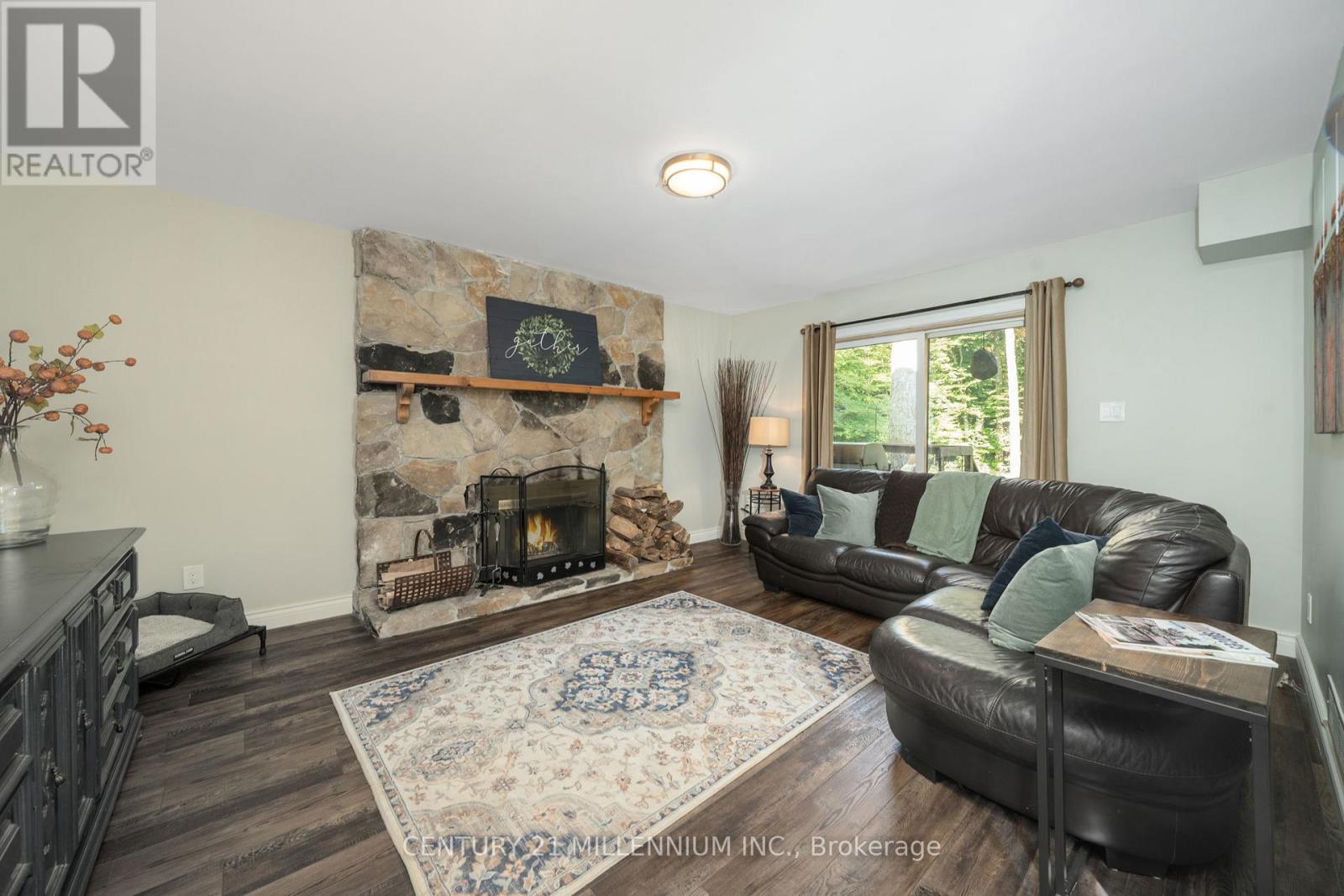 7 Erinwood Drive, Erin, Ontario  N0B 1T0 - Photo 7 - X12398994