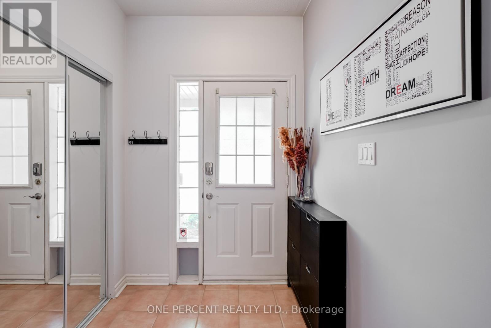 64 Lander Crescent, Vaughan, Ontario  L4J 8V2 - Photo 9 - N12398999