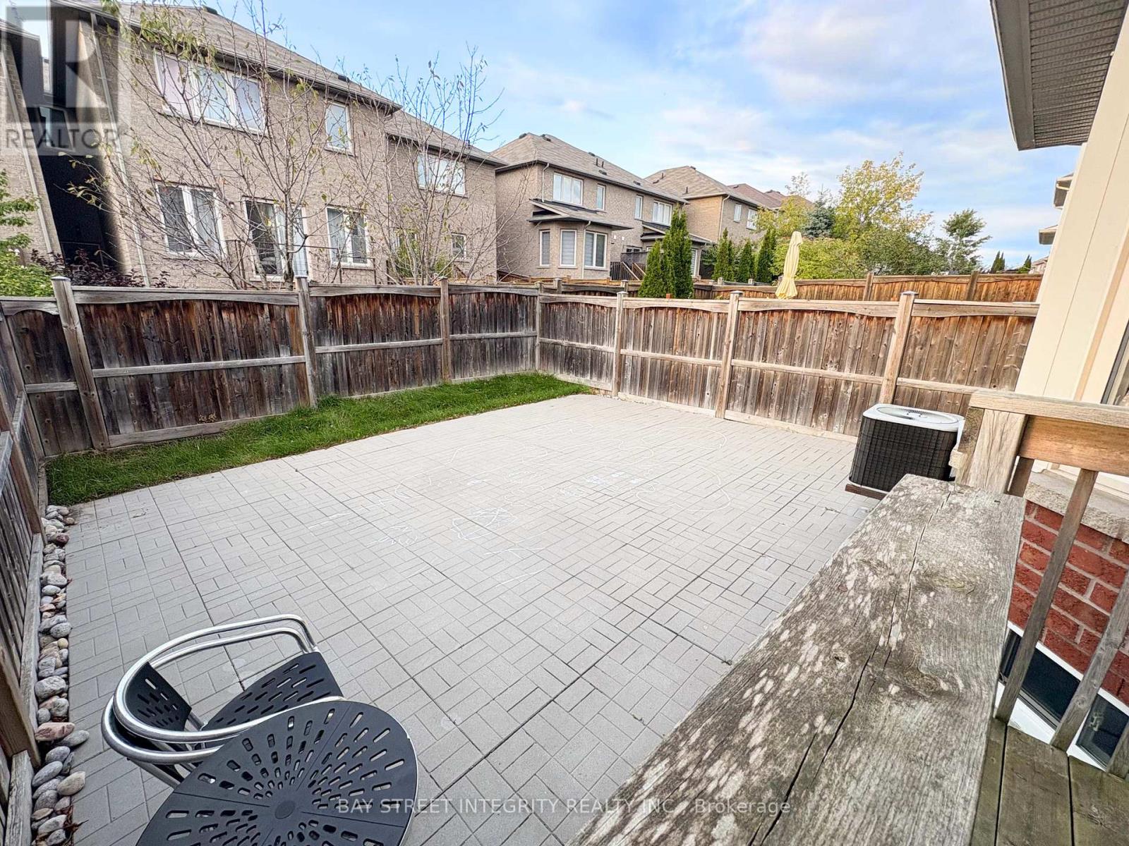 67 Sequin Drive, Richmond Hill, Ontario  L4E 0M4 - Photo 20 - N12399004