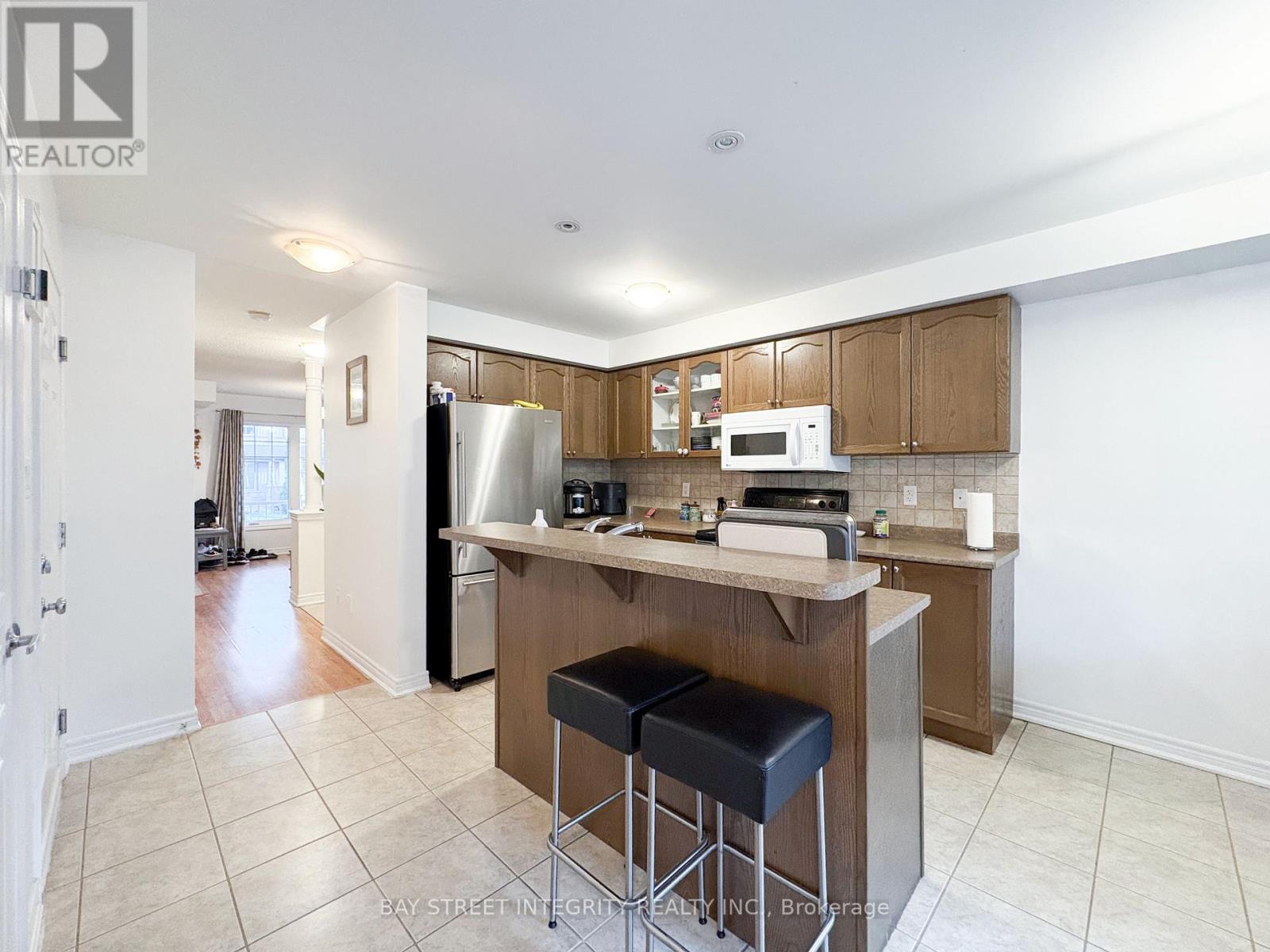 67 Sequin Drive, Richmond Hill, Ontario  L4E 0M4 - Photo 7 - N12399004