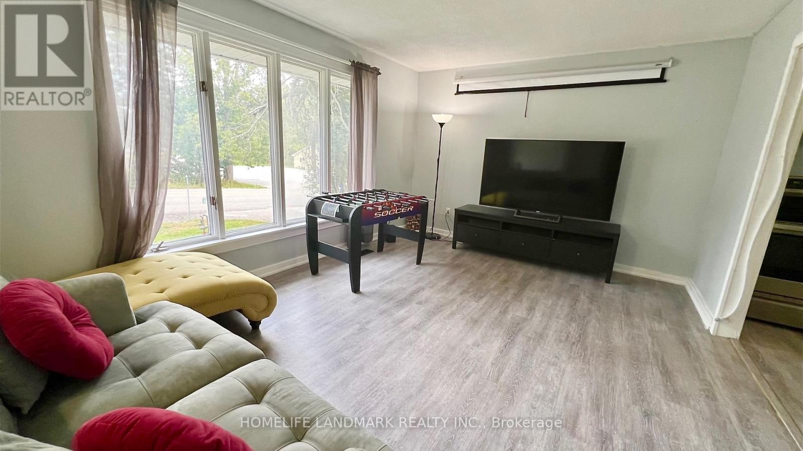 688 7th Line S, Oro-Medonte, Ontario  L0L 2E0 - Photo 5 - S12399017