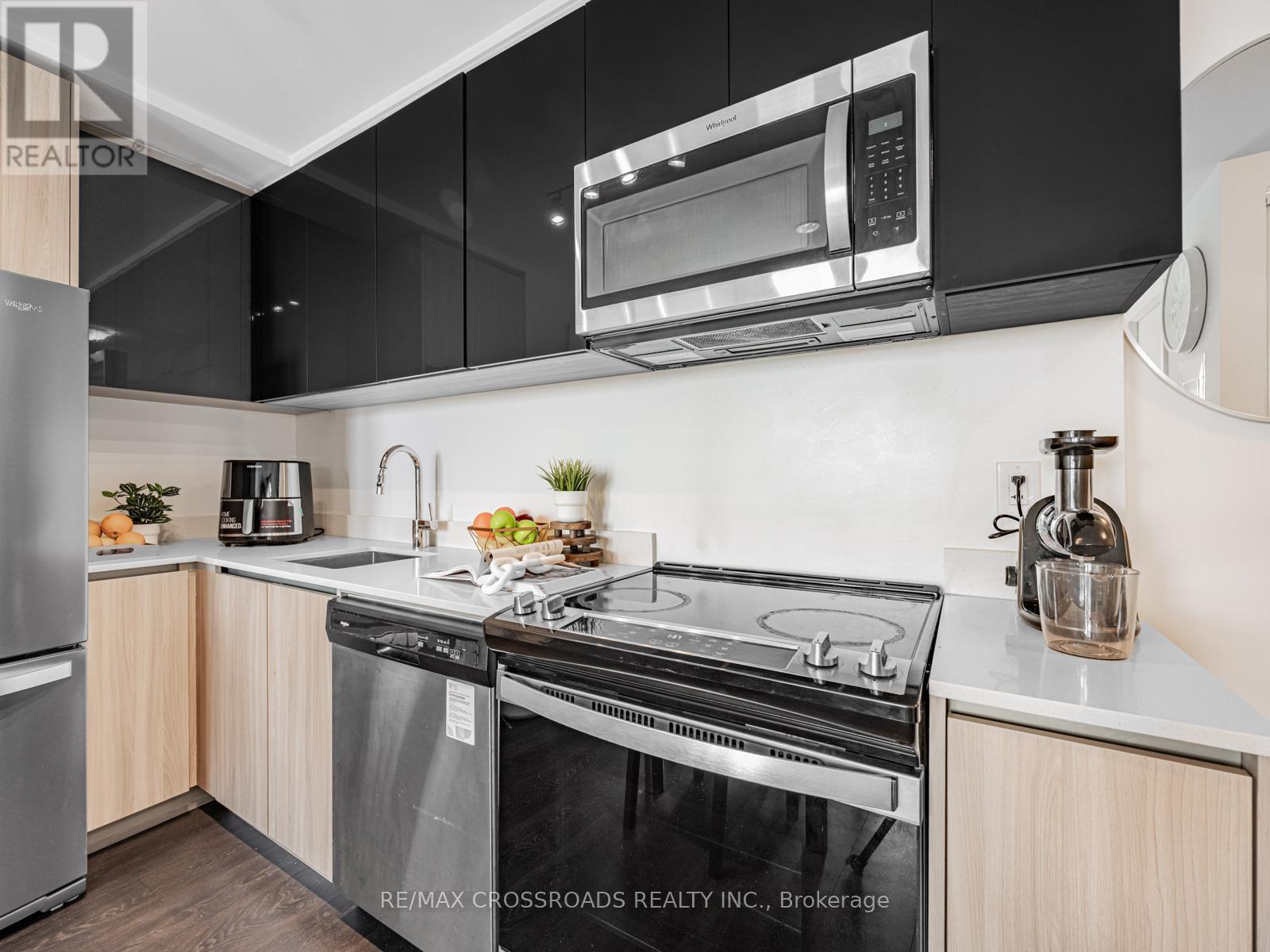 427 - 3100 Keele Street, Toronto, Ontario  M3M 2H4 - Photo 13 - W12399003