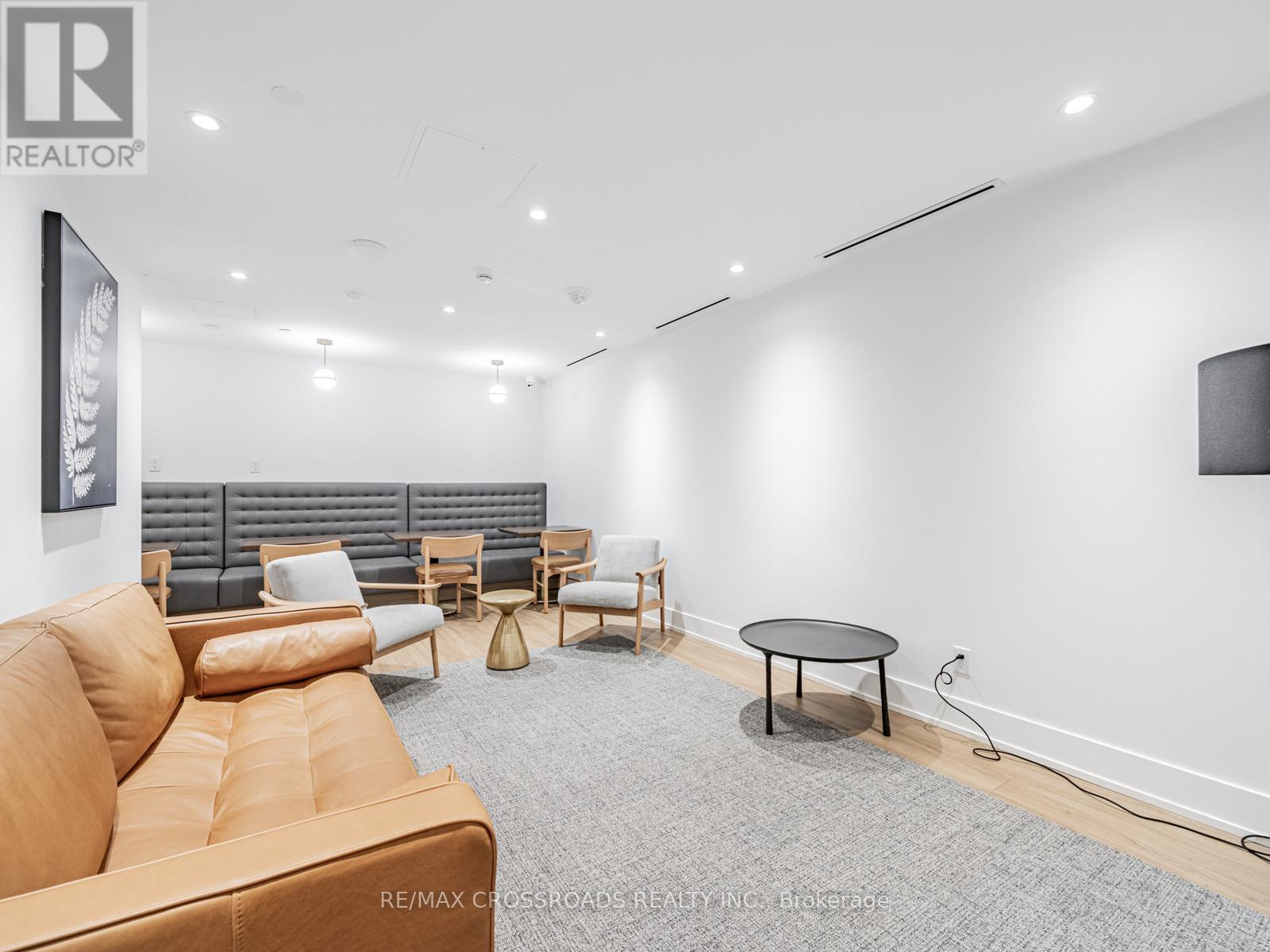 427 - 3100 Keele Street, Toronto, Ontario  M3M 2H4 - Photo 8 - W12399003