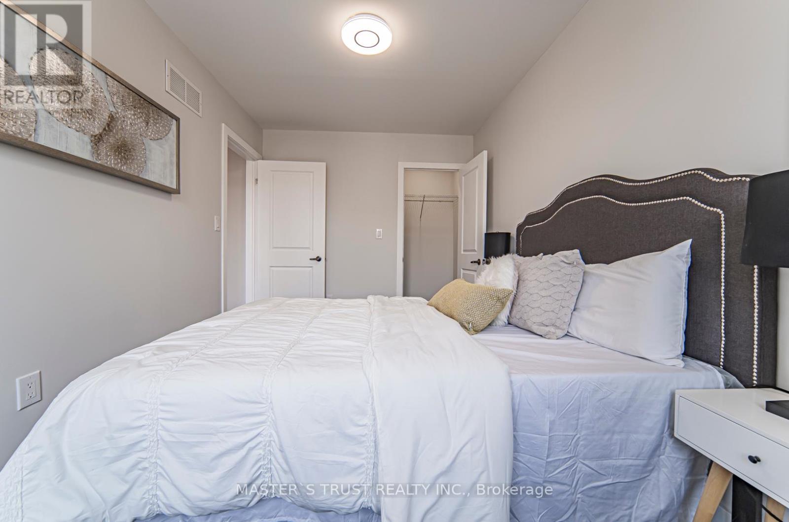 613 Old Weston Road S, Toronto, Ontario  M6N 3B4 - Photo 39 - W12399006