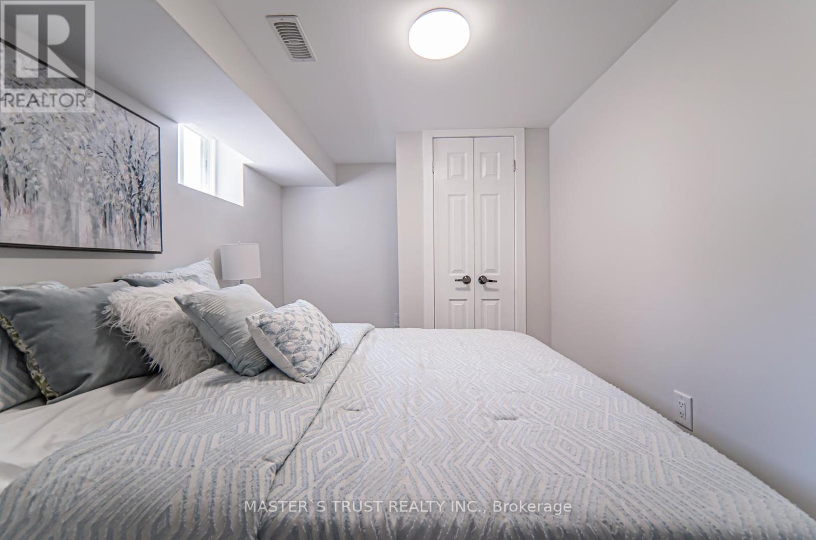 613 Old Weston Road S, Toronto, Ontario  M6N 3B4 - Photo 49 - W12399006