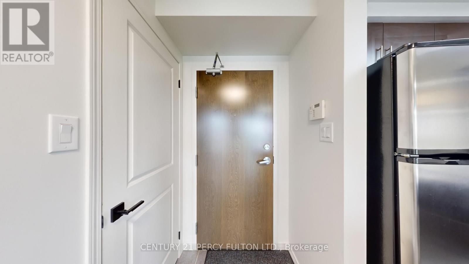 1612 - 9 George Street N, Brampton, Ontario  L6X 0T6 - Photo 26 - W12399014