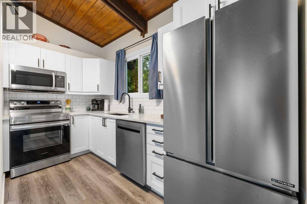 615 Sabrina Road Sw, Calgary, Alberta  T2W 1Y7 - Photo 8 - A2256368