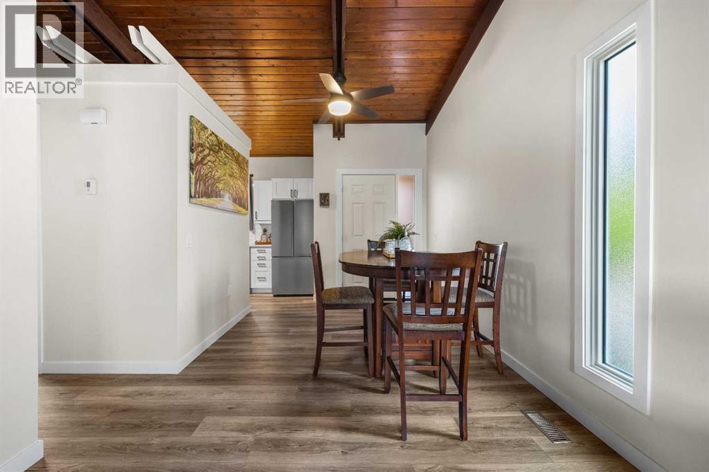615 Sabrina Road Sw, Calgary, Alberta  T2W 1Y7 - Photo 7 - A2256368