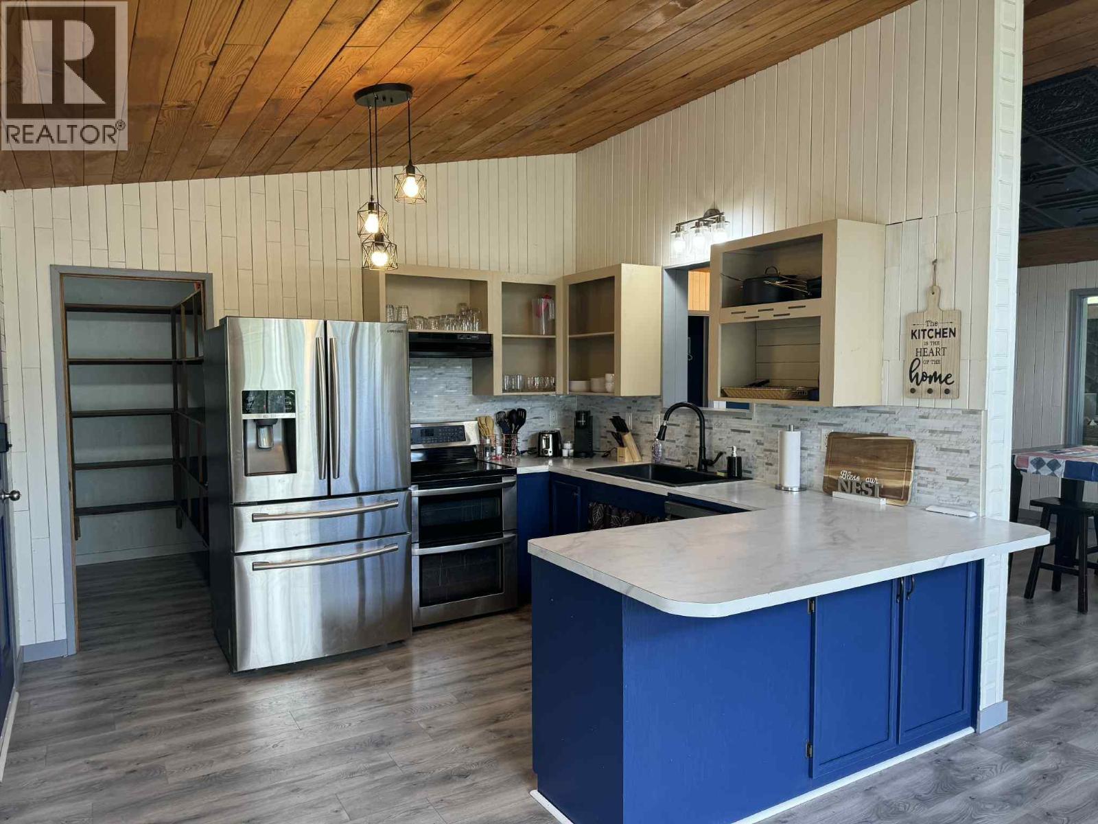 6791 Charleson Road, Magna Bay, British Columbia  V0E 1L0 - Photo 5 - 10339396