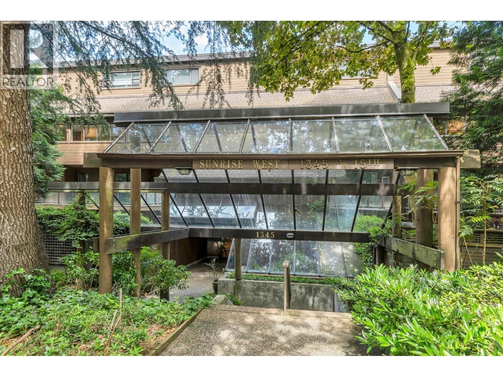 306 1345 W 15TH AVENUE, Vancouver, British Columbia