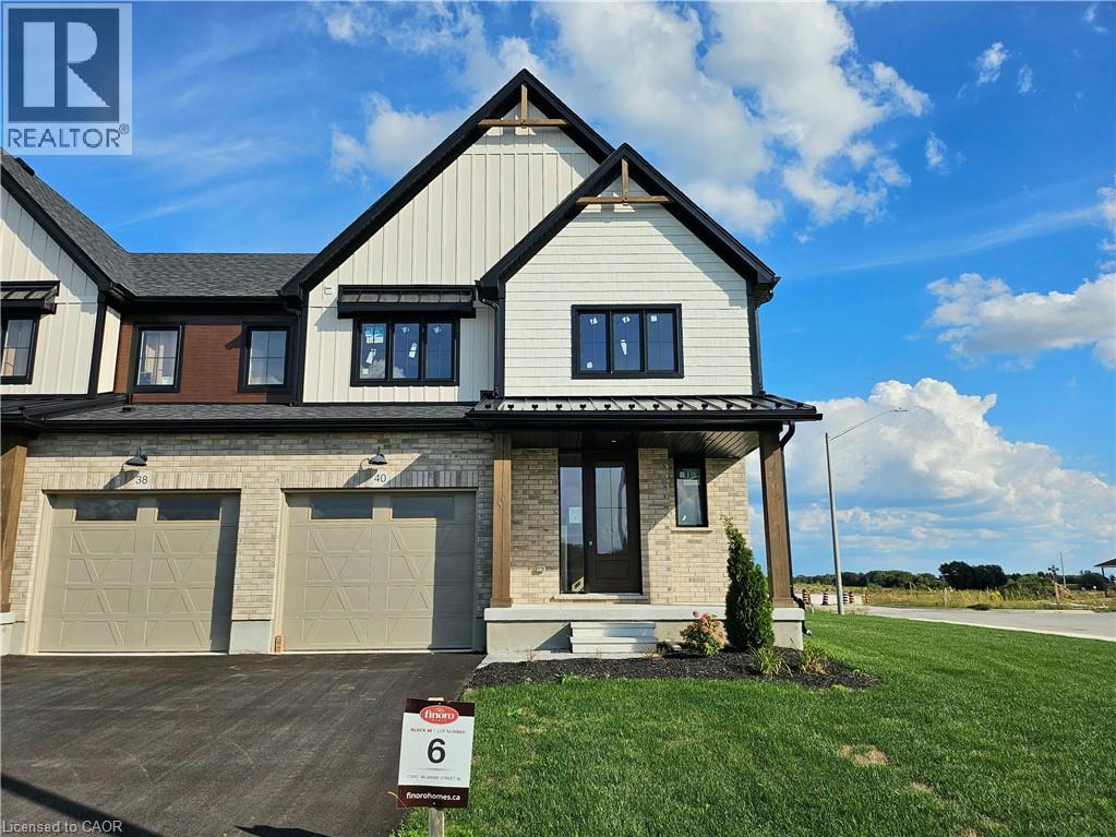 40 Anne Street W, Harriston, Ontario  N0G 1Z0 - Photo 1 - 40727481