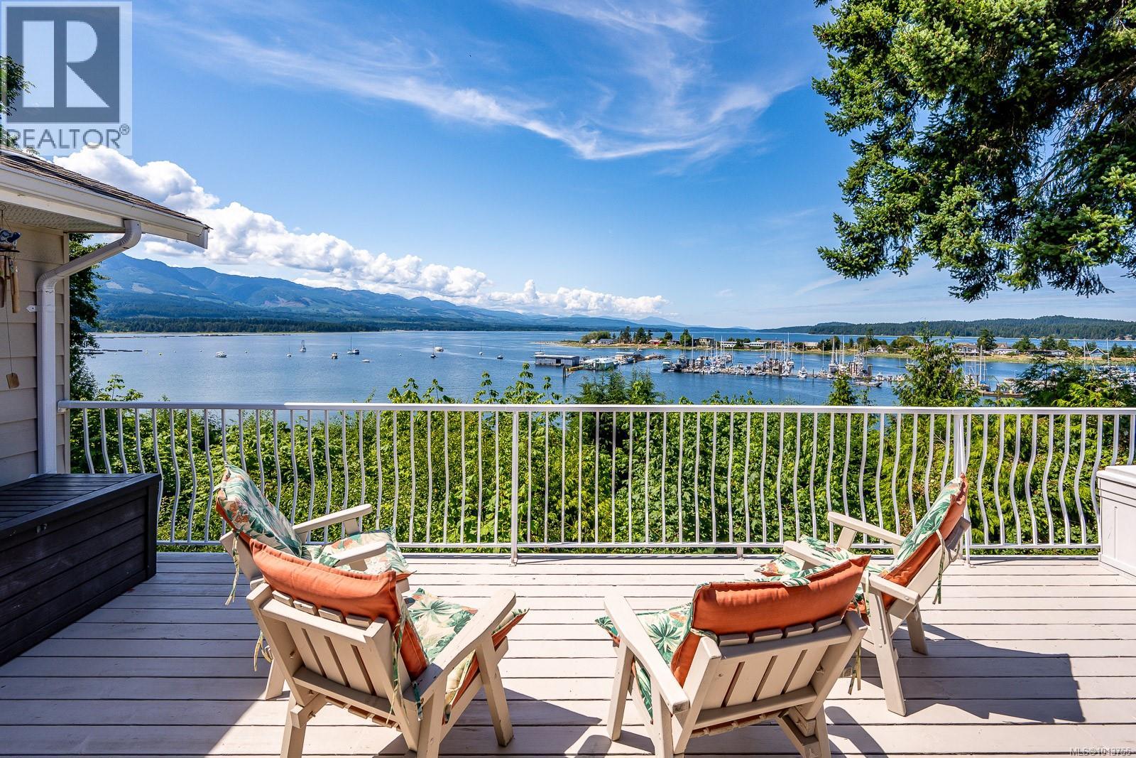 200 Crome Point Rd, Bowser, British Columbia