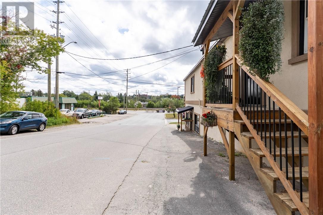 581-A Edna Street, Greater Sudbury, Ontario  P3C 3P1 - Photo 33 - 2124597