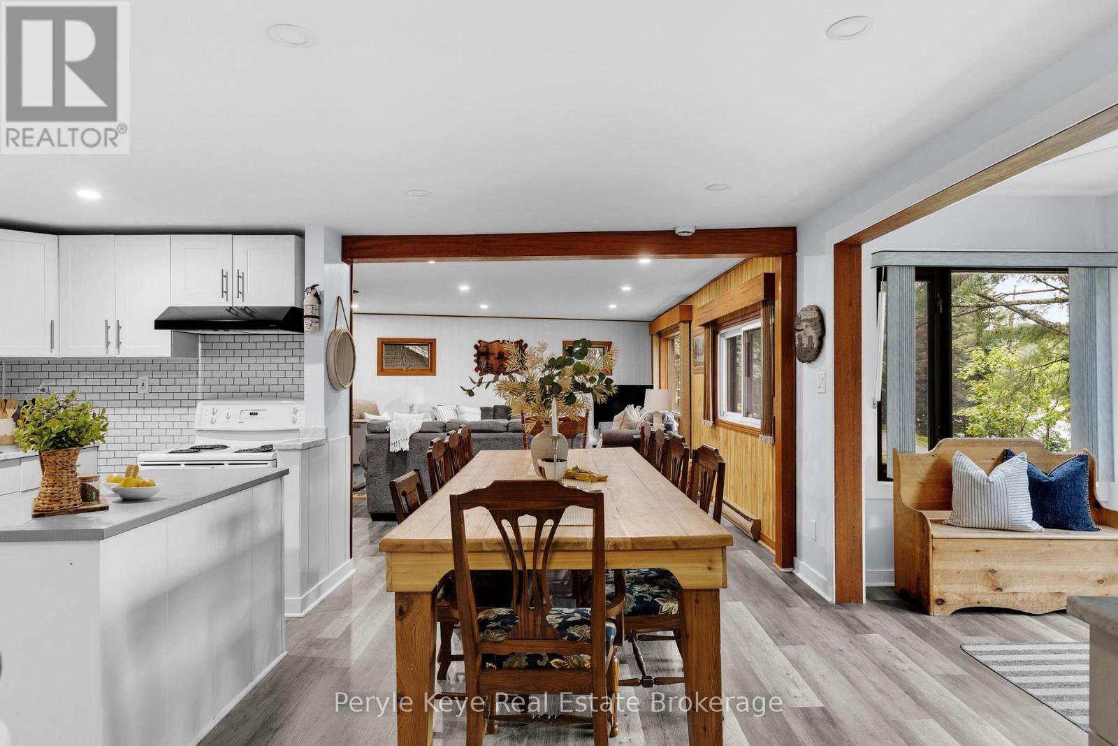 1025 & 1027 Big Island Road, Bracebridge, Ontario  P1L 1X1 - Photo 11 - X12399057
