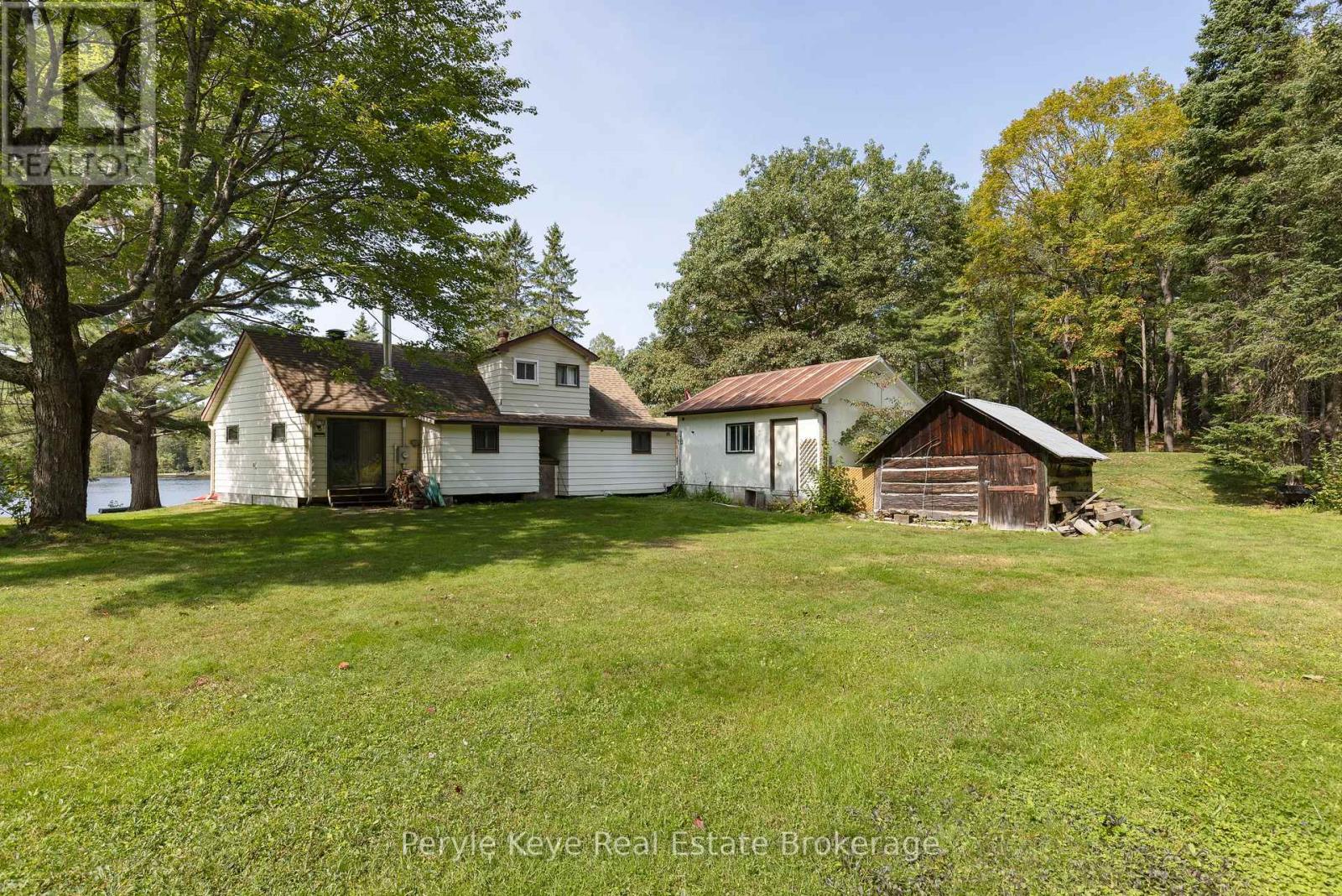 1025 & 1027 Big Island Road, Bracebridge, Ontario  P1L 1X1 - Photo 41 - X12399057