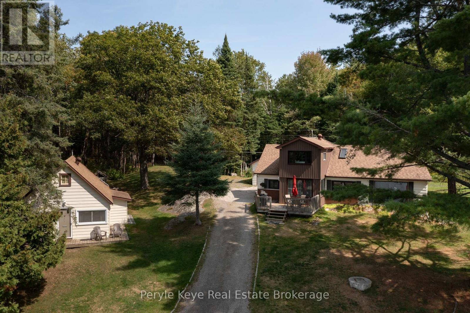 1025 & 1027 Big Island Road, Bracebridge, Ontario  P1L 1X1 - Photo 6 - X12399057