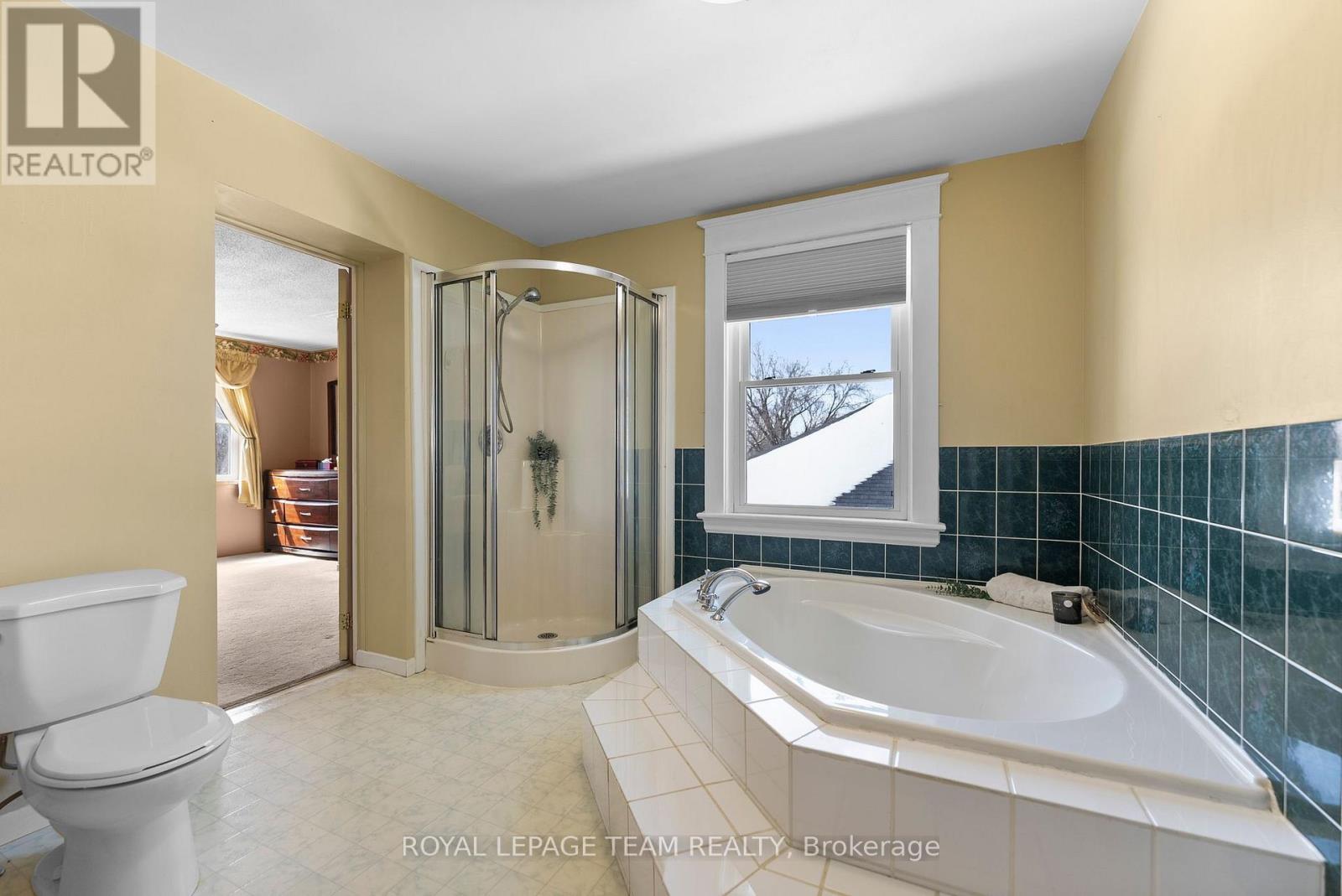 28 Bank Street N, Renfrew, Ontario  K7V 2C9 - Photo 11 - X12399070