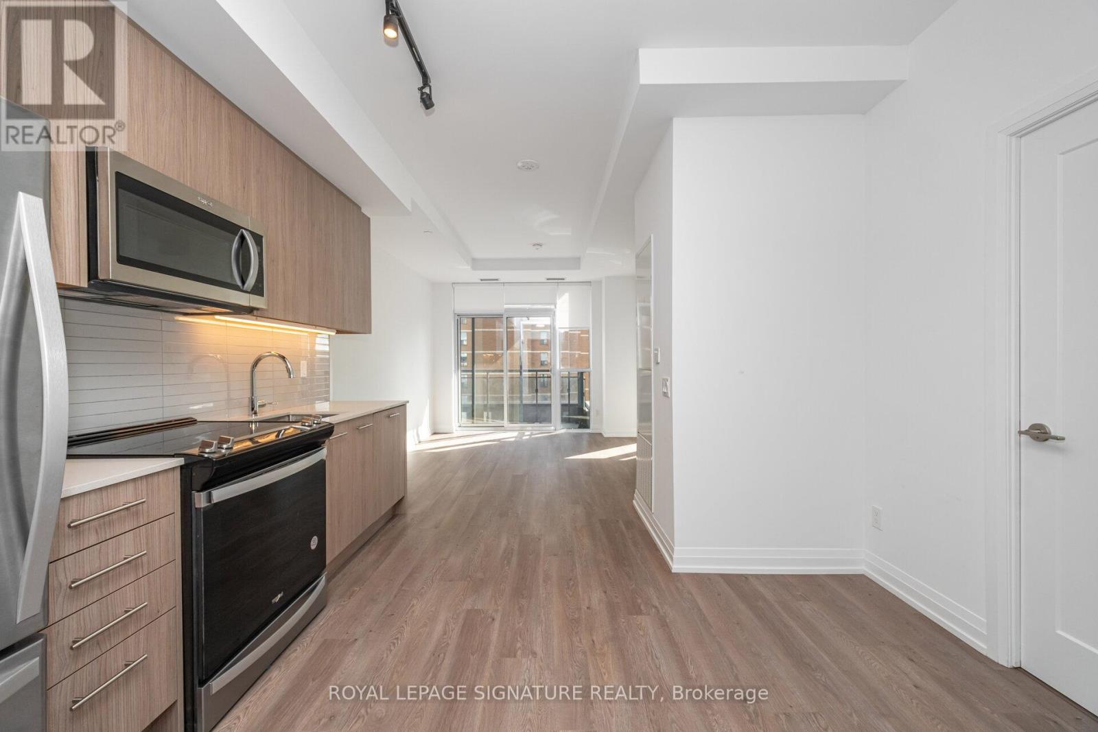 910 - 286 Main Street, Toronto, Ontario  M4C 0B3 - Photo 2 - E12399018