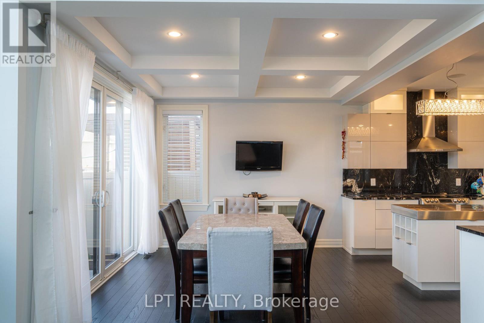 410 Andalusian Crescent, Ottawa, Ontario  K2V 0E3 - Photo 15 - X12396077