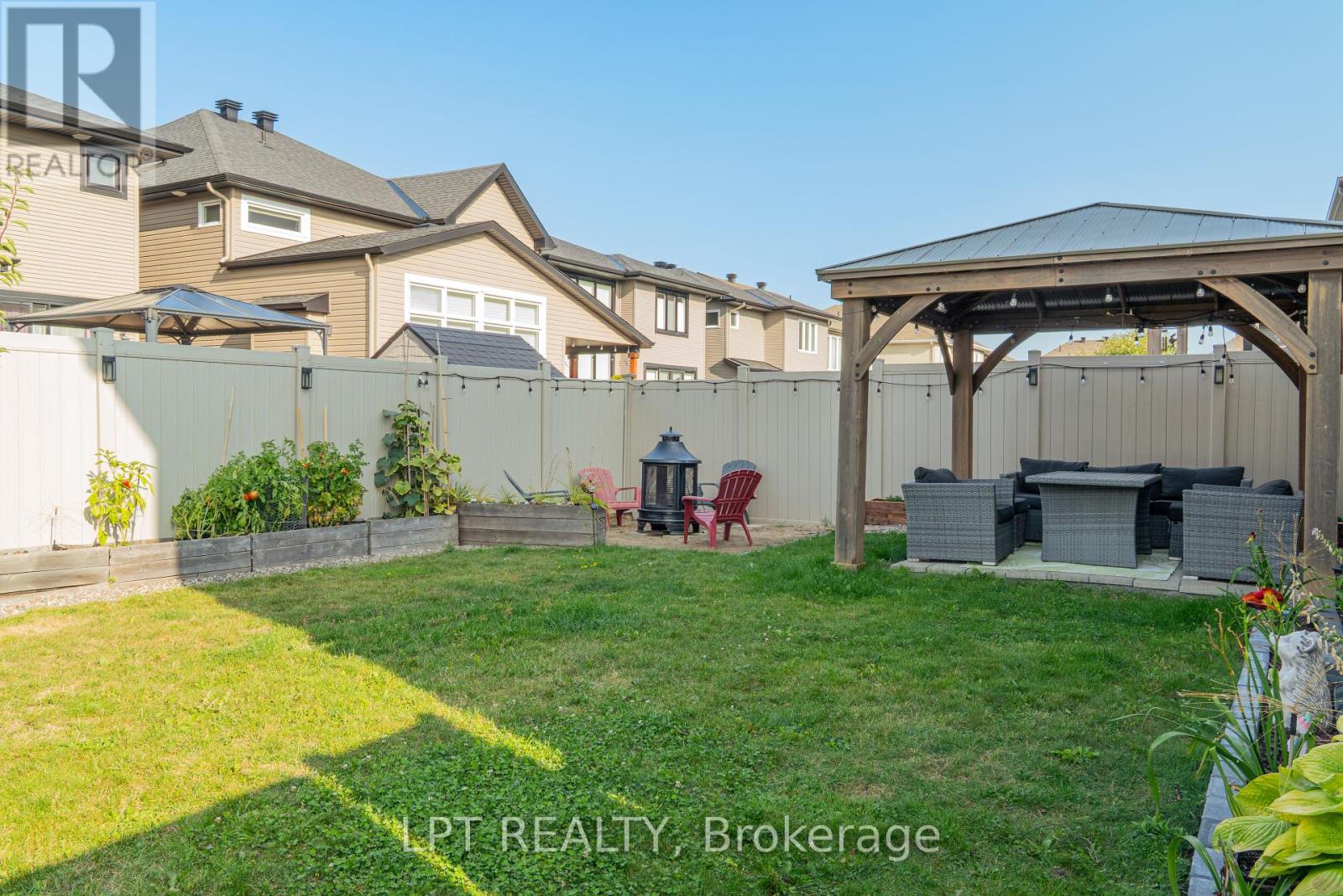 410 Andalusian Crescent, Ottawa, Ontario  K2V 0E3 - Photo 6 - X12396077