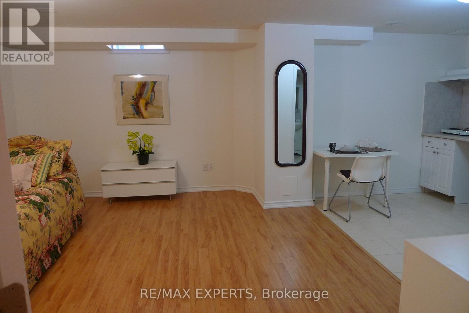 16 Gamla Road, Vaughan, Ontario  L6A 0W3 - Photo 1 - N12240033