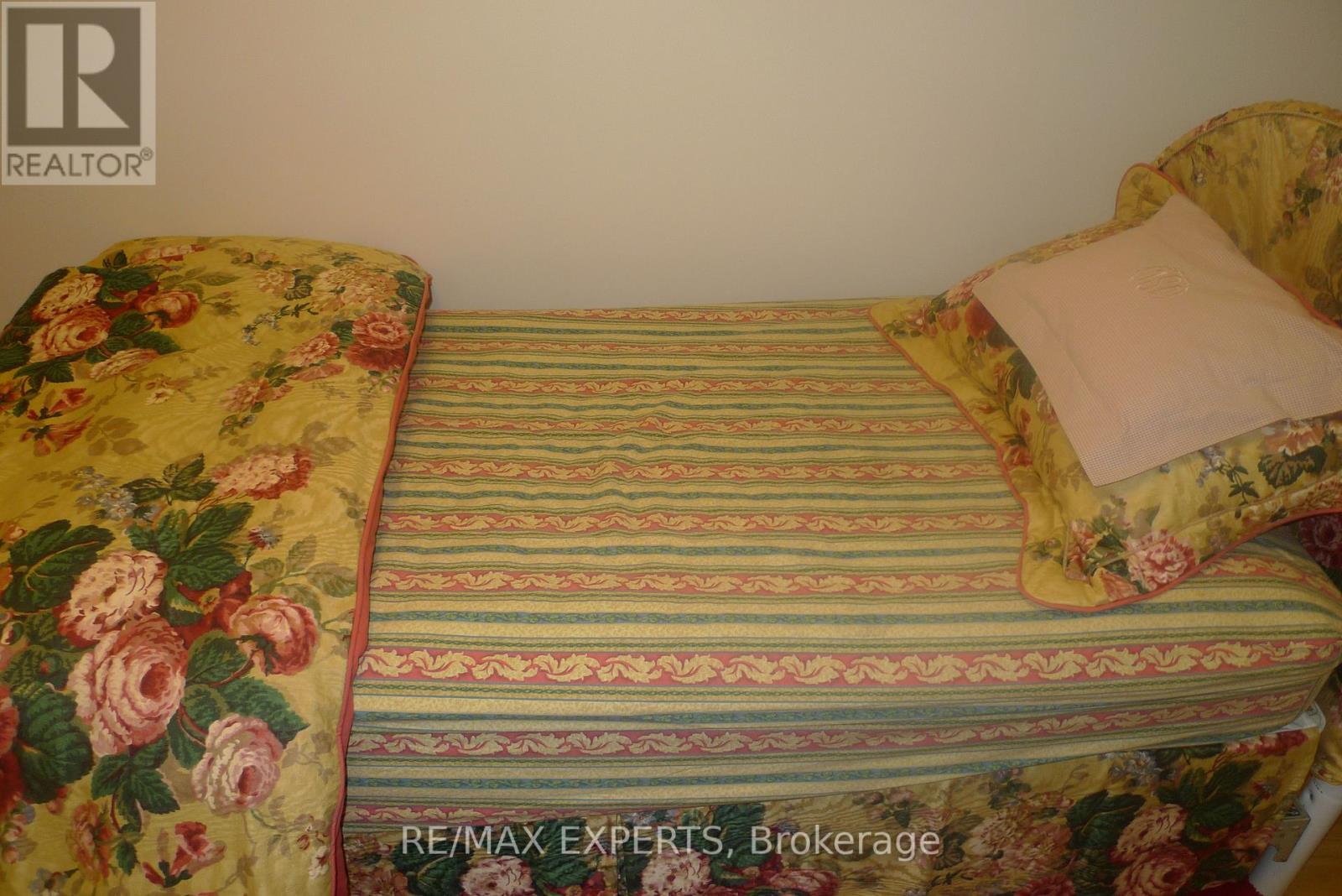16 Gamla Road, Vaughan, Ontario  L6A 0W3 - Photo 8 - N12240033
