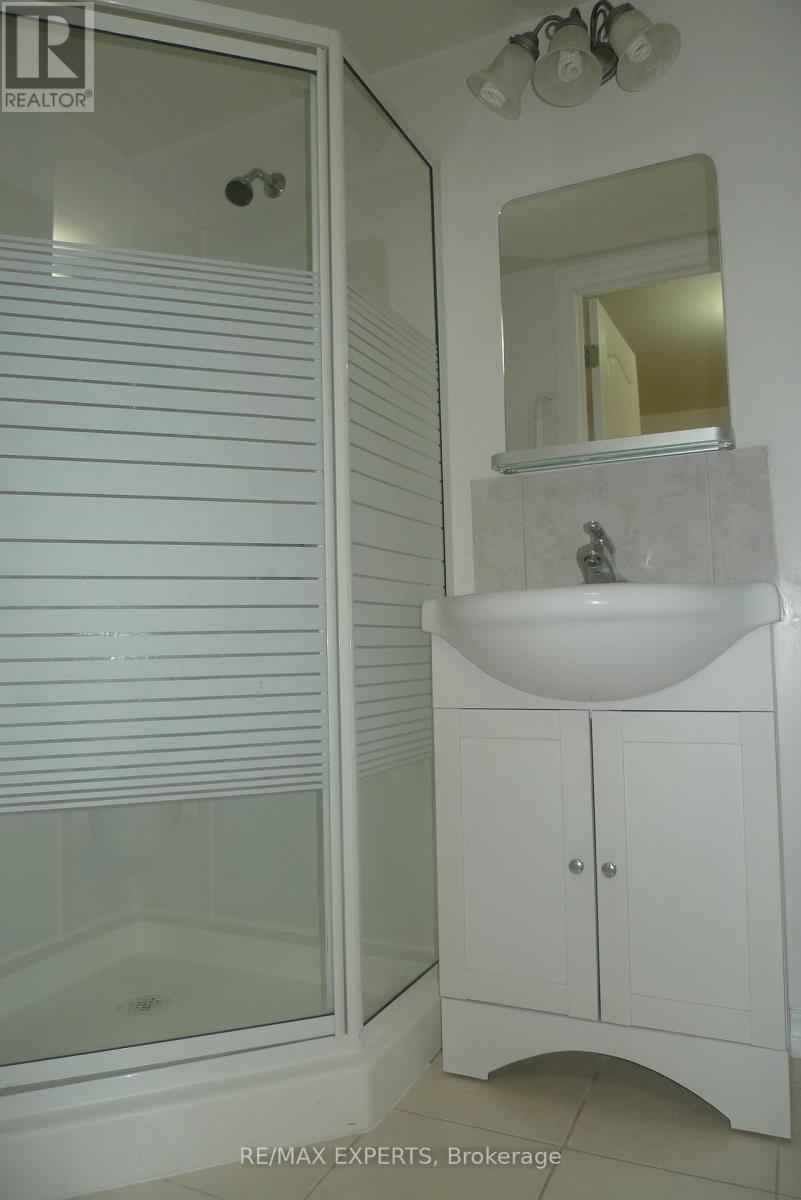 16 Gamla Road, Vaughan, Ontario  L6A 0W3 - Photo 10 - N12240033