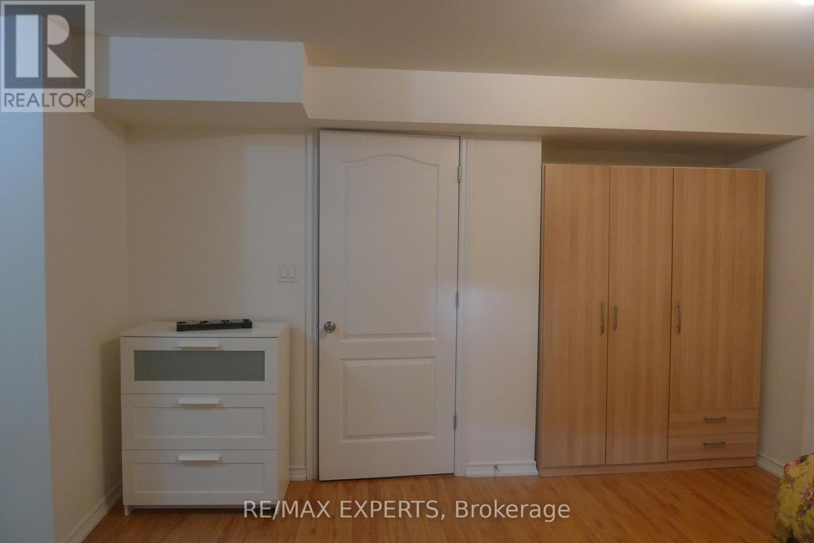 16 Gamla Road, Vaughan, Ontario  L6A 0W3 - Photo 6 - N12240033