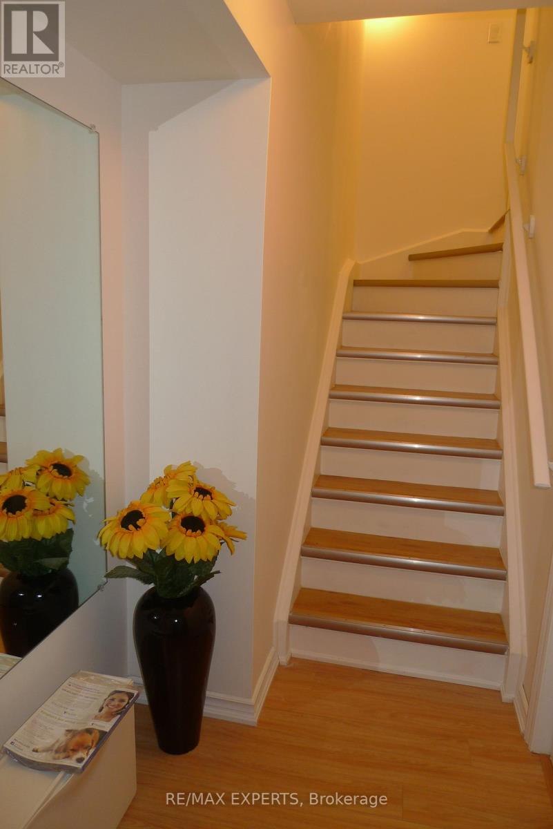 16 Gamla Road, Vaughan, Ontario  L6A 0W3 - Photo 9 - N12240033