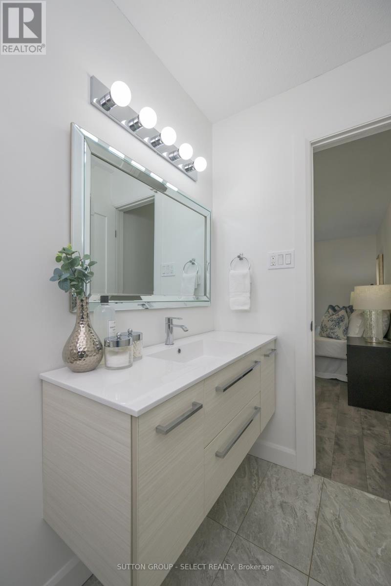 522 Cranbrook Road, London South, Ontario  N6K 2X3 - Photo 22 - X12399094