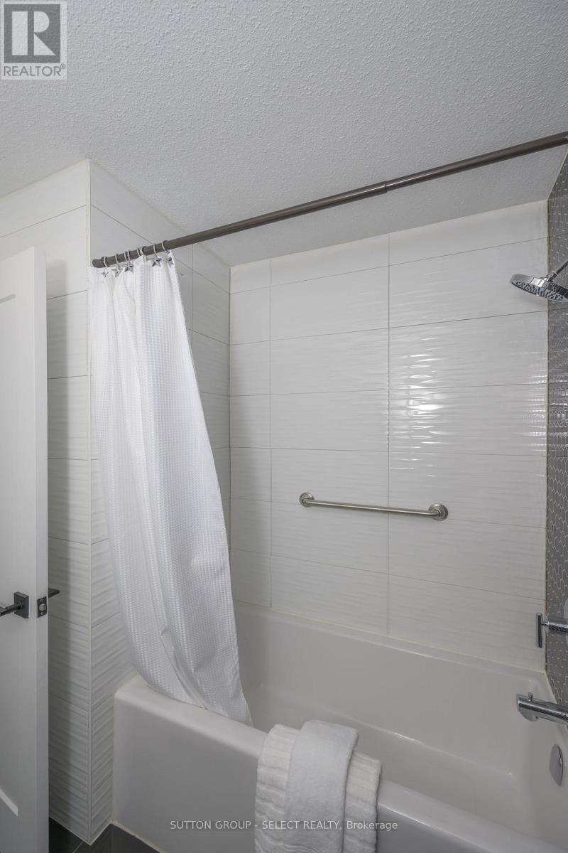 522 Cranbrook Road, London South, Ontario  N6K 2X3 - Photo 28 - X12399094