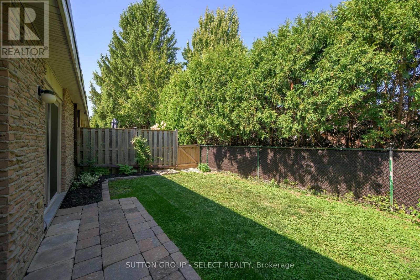 522 Cranbrook Road, London South, Ontario  N6K 2X3 - Photo 33 - X12399094