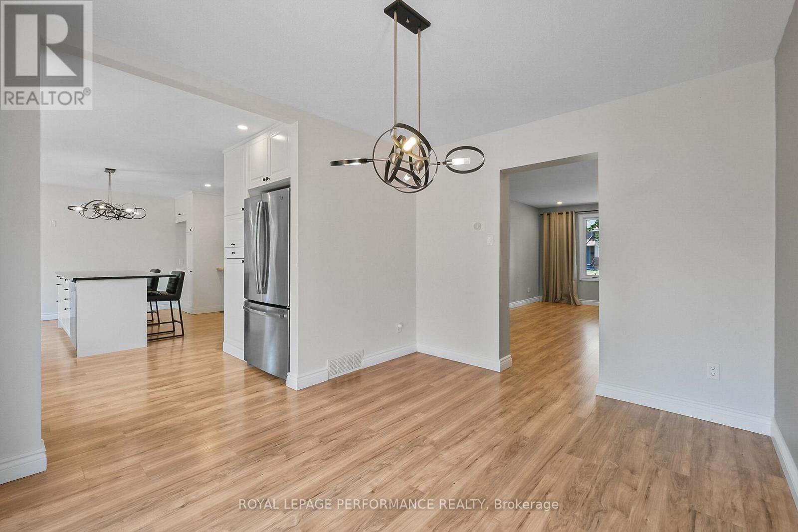 775 De Salaberry Street, Ottawa, Ontario  K1J 6Y5 - Photo 10 - X12399069