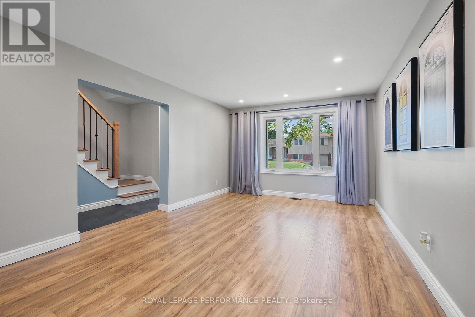 775 De Salaberry Street, Ottawa, Ontario  K1J 6Y5 - Photo 7 - X12399069