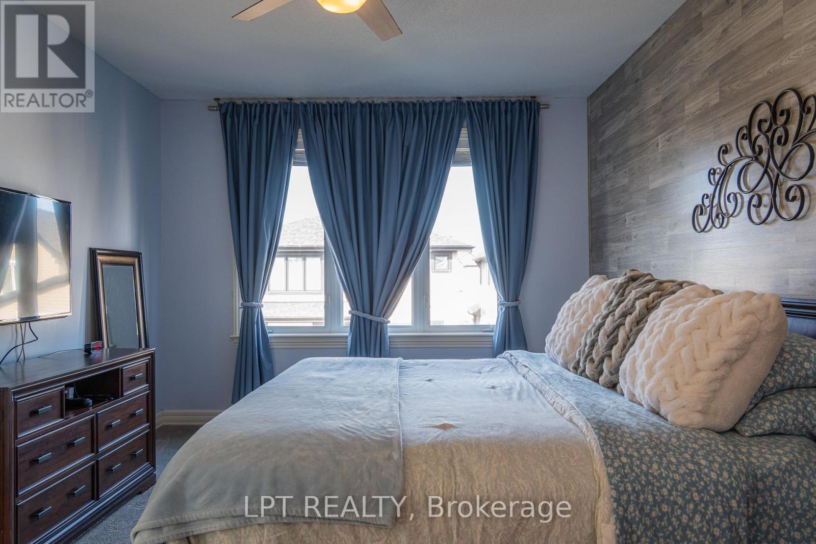 410 Andalusian Crescent, Ottawa, Ontario  K2V 0E3 - Photo 28 - X12396077