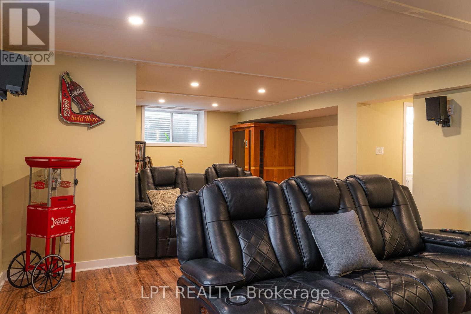 410 Andalusian Crescent, Ottawa, Ontario  K2V 0E3 - Photo 45 - X12396077