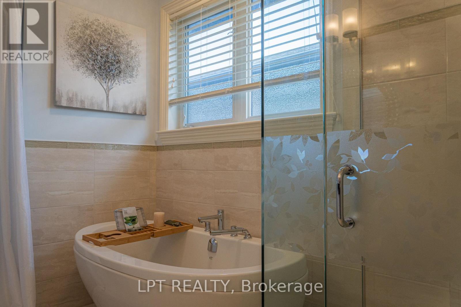 410 Andalusian Crescent, Ottawa, Ontario  K2V 0E3 - Photo 30 - X12396077