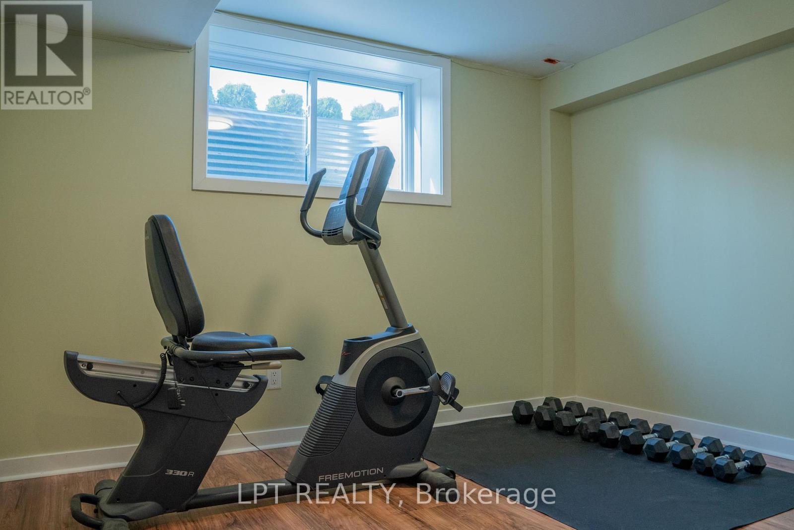 410 Andalusian Crescent, Ottawa, Ontario  K2V 0E3 - Photo 42 - X12396077