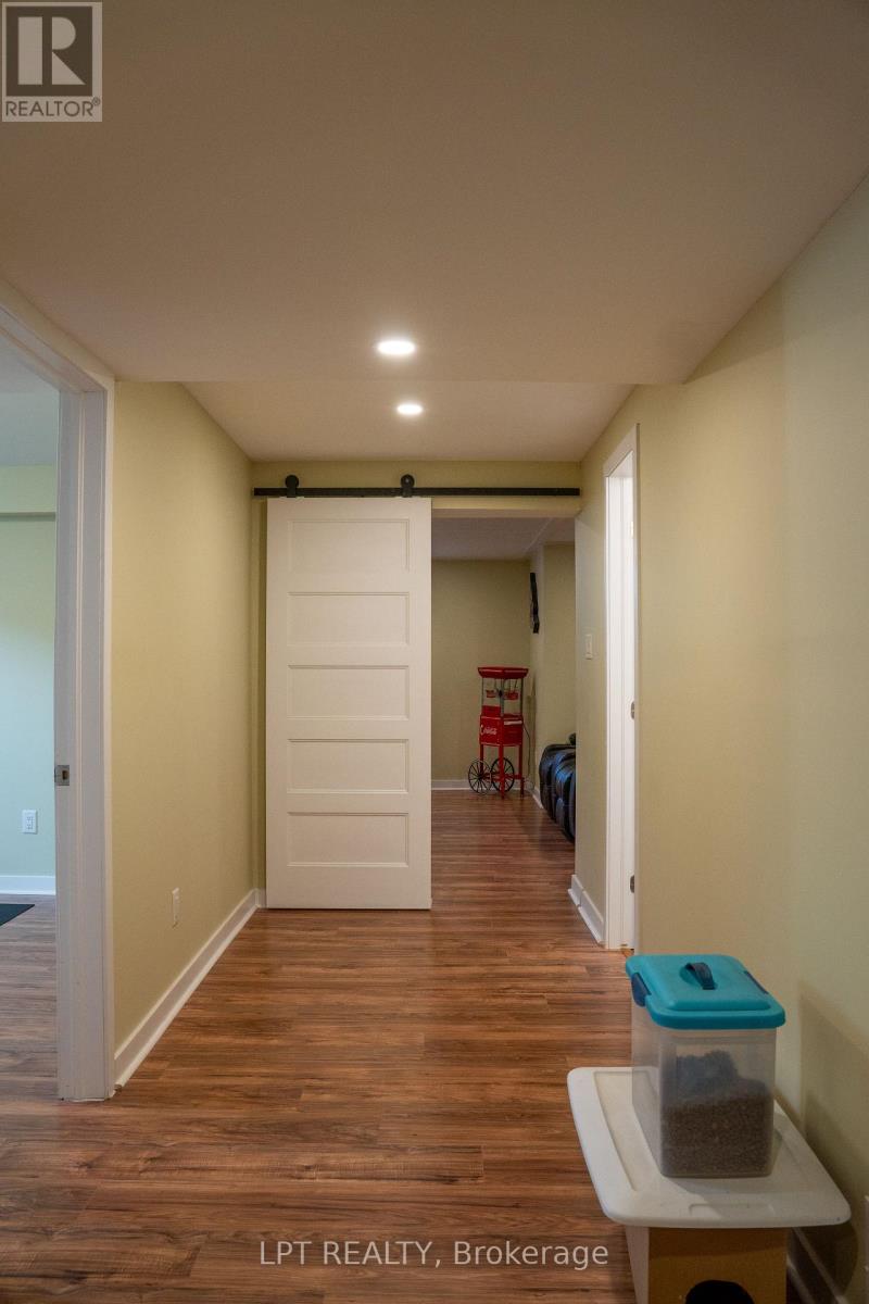 410 Andalusian Crescent, Ottawa, Ontario  K2V 0E3 - Photo 43 - X12396077