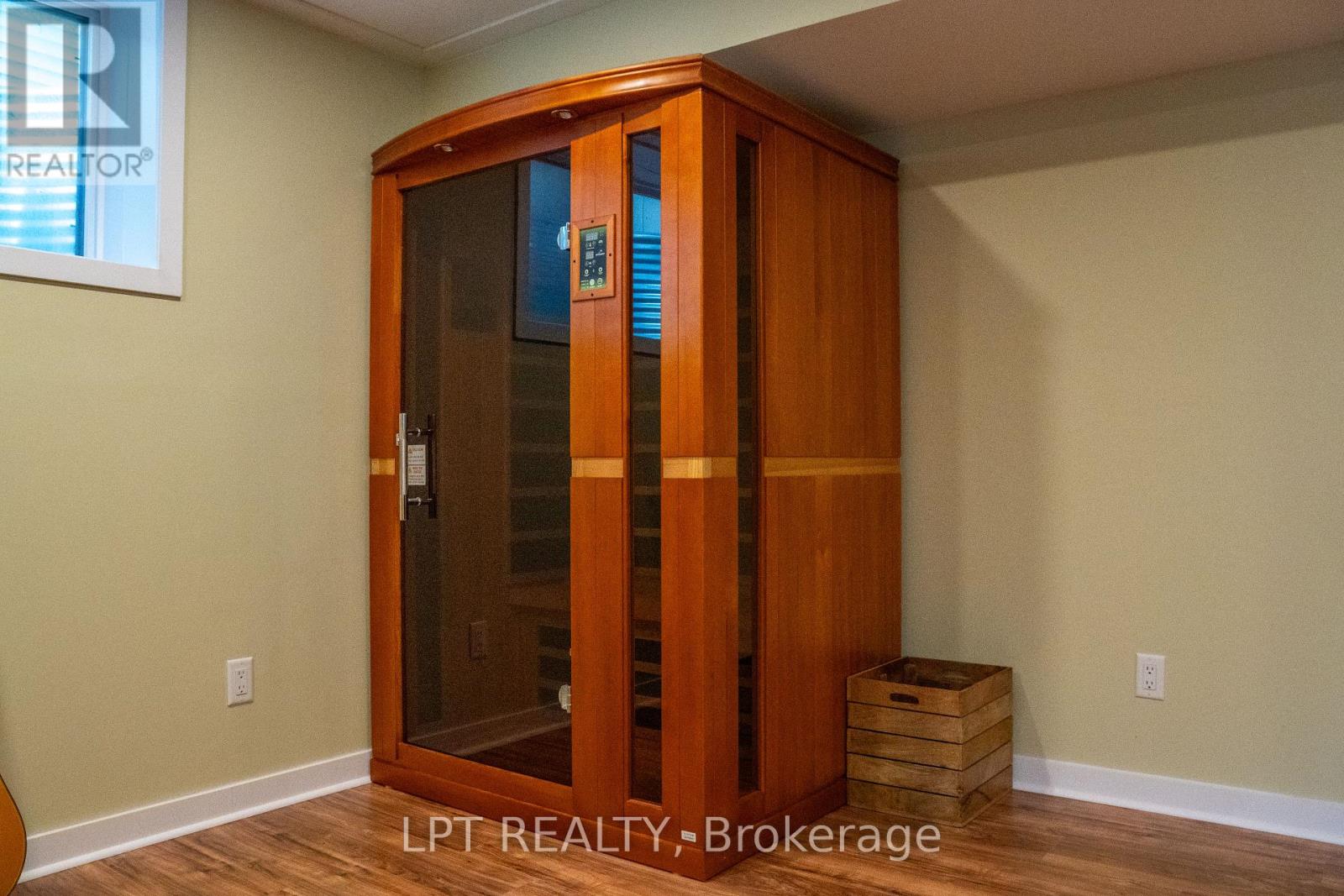 410 Andalusian Crescent, Ottawa, Ontario  K2V 0E3 - Photo 48 - X12396077