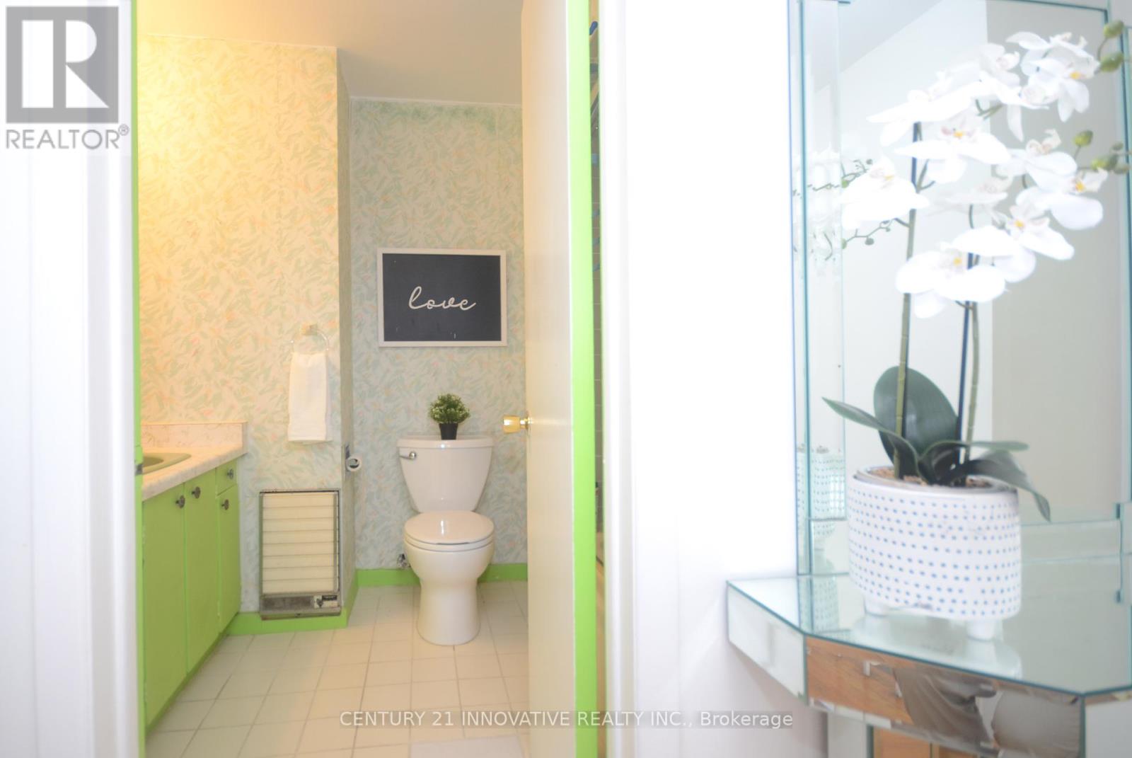 9 Candy Courtway, Toronto, Ontario  M2R 2Y7 - Photo 11 - C12399046
