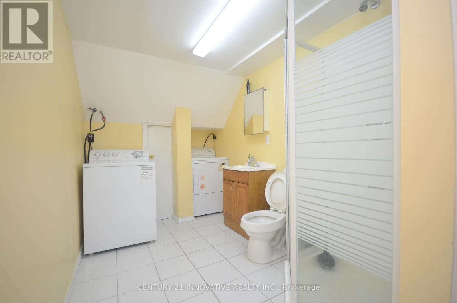 9 Candy Courtway, Toronto, Ontario  M2R 2Y7 - Photo 16 - C12399046