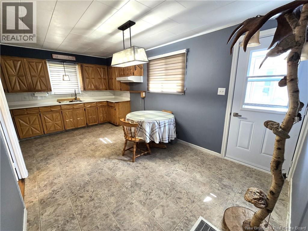 177 Canada Road, Edmundston, New Brunswick  E3V 1V7 - Photo 4 - NB126275